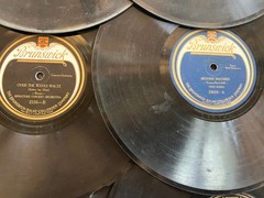Lot of 12x BRUNSWICK pre-war 1920s-1930s Pop/Jazz/Vocal RARE!! 10″ 78rpm