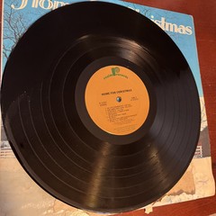 HOME FOR CHRISTMAS (2/LP Set) Various artists. 1977 Realm Records 2V 8101. EX