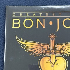 BON JOVI 2 LP GOLD VINYL LP GREATEST HITS + LITHO & HYPE STICKER GATEFOLD COVER