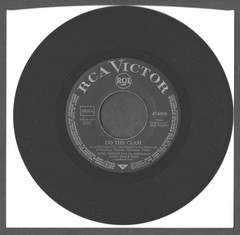 ELVIS GERMAN 45 ISSUE DO THE CLAM / YOU’LL BE GONE .. 47-8500 GEMA (Girl Happy)