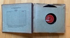 78 Rpm RCA Album. 10 Pages, some loose. 5 Records. Various Labels. Vintage.