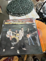 the lurkers , fulham fallout lp beggars banquet punk orange vinyl rsd reissue ne