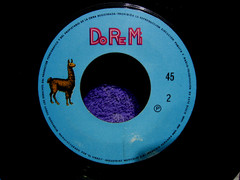 SAGITARIO 1974 Latin Pop Rock 45 DO RE MI Label “RUMORES” from PERU NMINT Vinyl