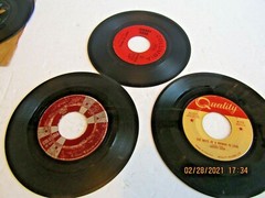 3-45 RPM-7″-JOHNNY CASH-I GOT STRIPES-YOU’RE THE NEAREST THING TO HEAVEN-WHAT
