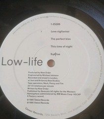 New Order•Low-Life (EX+/NM-) 1st Press’85•PROMO STAMP / OBI•1-25289 ☆SHRINK