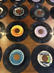 Lot of 51 Vintage 45 RPM Vinyl Records Johnny Cash Brenda Lee Hank Thompson Sun