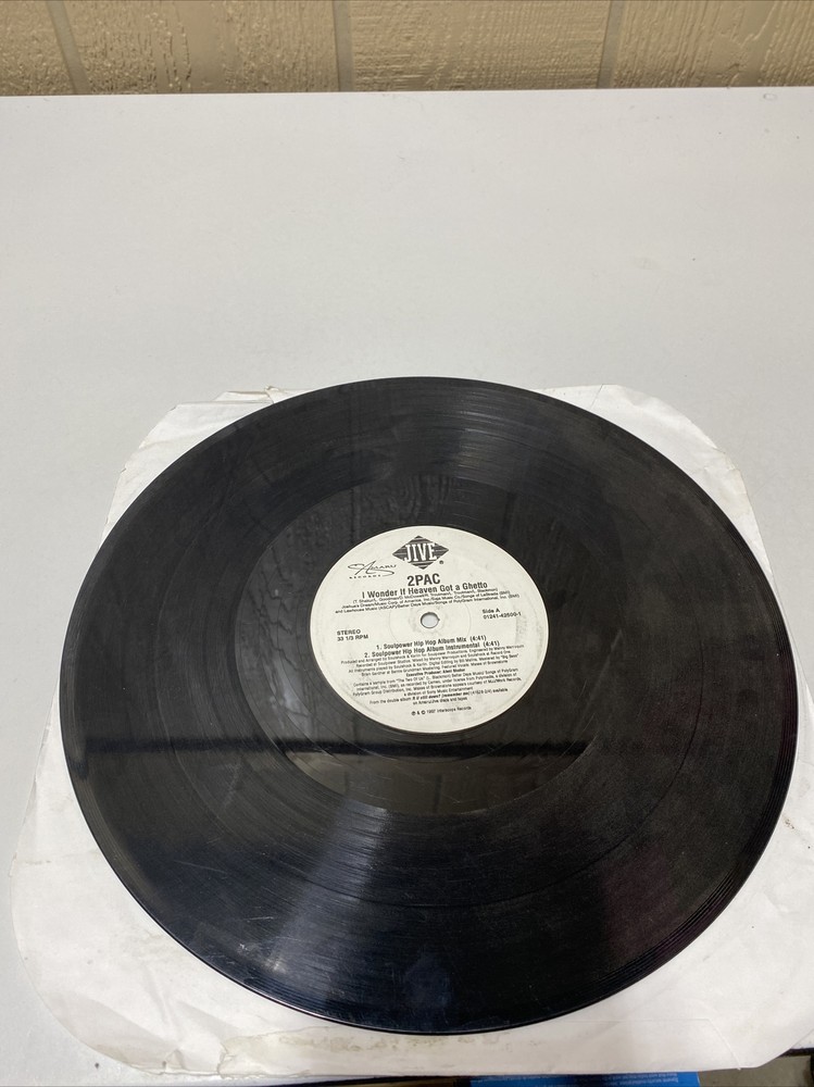 2Pac – I Wonder If Heaven Got A Ghetto Original Pressing 12″