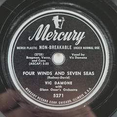 Vic Damone Four Winds / You’re Breaking My Heart 1949 10″ 78 rpm Record 5271