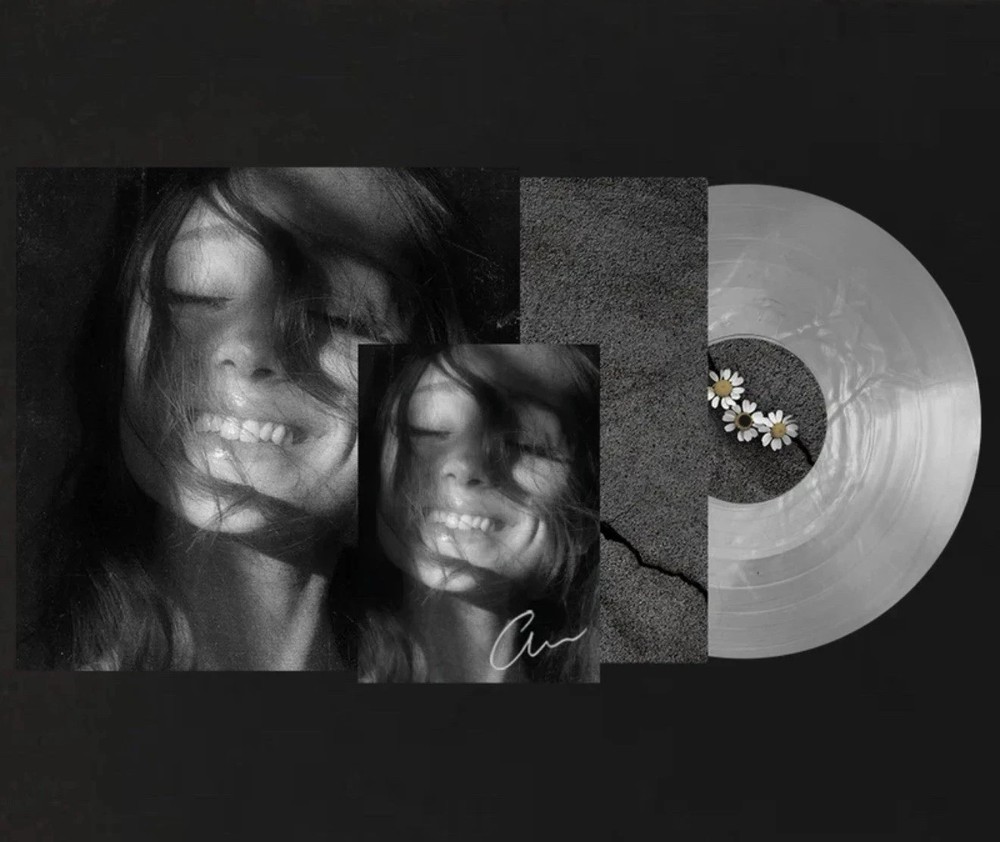 Ariana Grande Petal Vinyl Translucent Pearly White LP SIGNED PRESALE