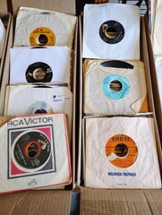 100 – 7″ – 45 rpm Records Bulk Lot. see description
