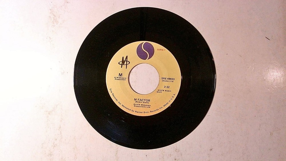 M – Pop Muzik 7″ Record 1979 Sire New Wave Synth-Pop 45 RPM