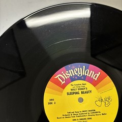 Walt Disney’s “SLEEPING BEAUTY” Told & Sung by Mary Martin – Disneyland LP/Book