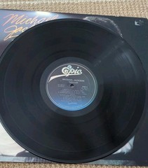 Michael Jackson Thriller (1982) First Press, Lyric Sleeve QE-38112
