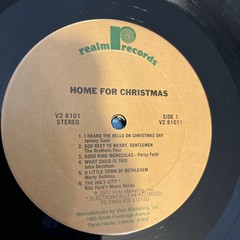HOME FOR CHRISTMAS (2/LP Set) Various artists. 1977 Realm Records 2V 8101. EX