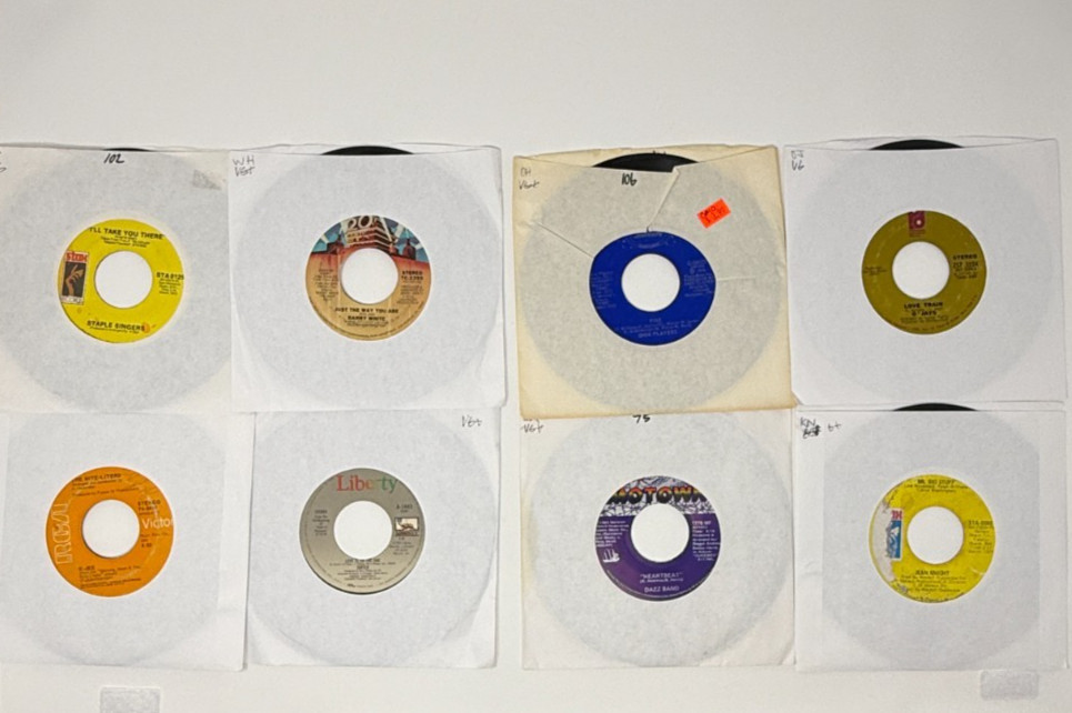 Soul Funk Disco 45 rpm 8 record lot – Dazz Band, Staple Singers, O’Jays, Xavier