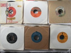 Record lot 45 rpm VG+/NM- 100+ vinyl w/ sleeves pop rock 50s/60s FREE SHIP 5M