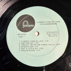 THE MINDBENDERS “A Groovy Kind of Love” Vinyl LP (1966) MGF 27554 Fontana EX/VG+