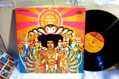 JIMI HENDRIX LP “Axis: Bold As Love” ULTRA-RARE ’68 CAPITOL RECORD CLUB EX