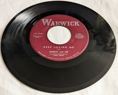 Shirley & Lee LET THE GOOD TIMES ROLL/ KEEP LOVING ME 45 rpm 7″ Warwick M-581