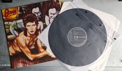 David Bowie Diamond Dogs Vinyl LP 1981 UK Green Label RCA Import INTS5068 NM/EX+
