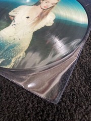 Lana Del Rey – Chemtrails Over The Country Club Picture Disc – BRAND NEW RARE!