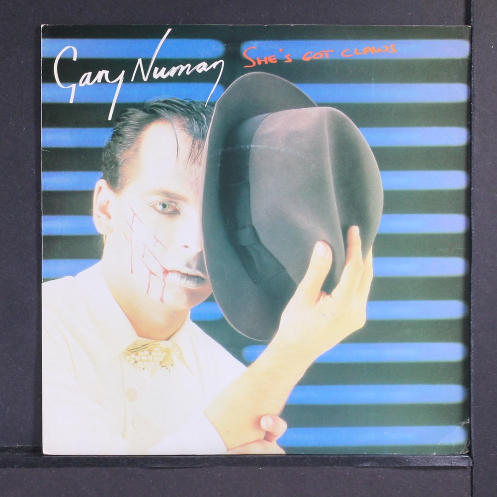 GARY NUMAN: she’s got claws BEGGARS BANQUET 7″ Single 45 RPM United Kingdom