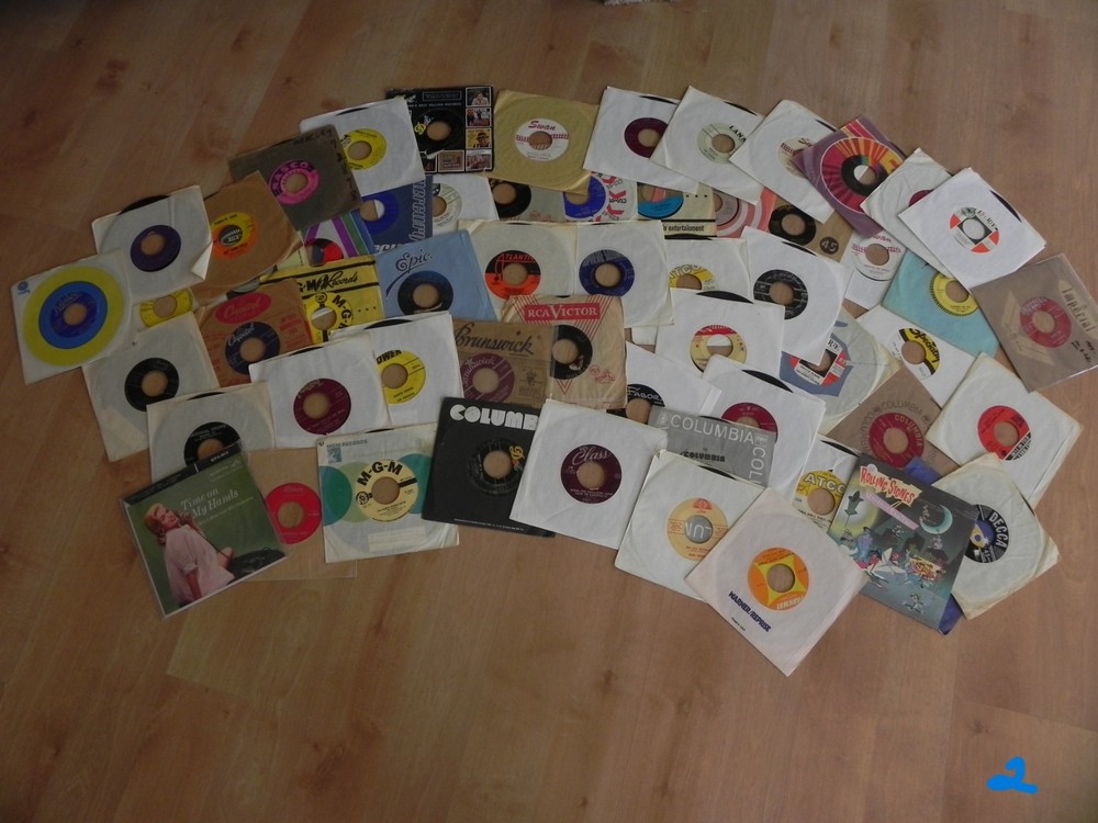 Lot of 100 45 Vinyl Records from 1960’s, 50’s, 70’s Sleeves!