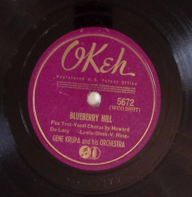GENE KRUPA & HIS ORCH BLUEBERRY HILL / ORCHIDS FOR REMEMBRANCE OKEH 78 RPM 1118