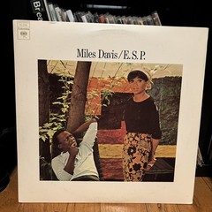 Miles Davis – E.S.P. LP (CL 2350) VG+