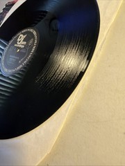 1985 – BEASTIE BOYS – SHE’S ON IT / SLOW AND LOW – DEF JAM RECORDINGS OG PRESS