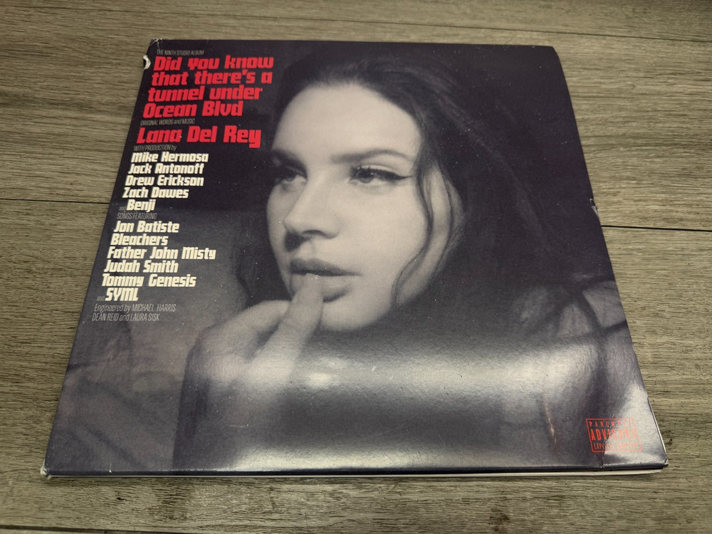 Did You Know That There’s A Tunnel Under Ocean Blvd by Lana Del Rey (Record)