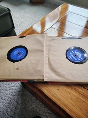 Irving Wolfe Christmas. Carols Records collection