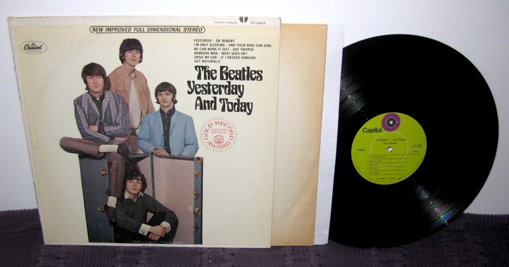 THE BEATLES Yesterday And Today LP 1960s Green/Target STEREO Capitol ST-2553 NM!