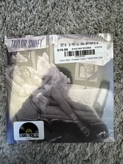 Taylor Swift ~ Elizabeth Taylor ~ Record Store Day 2026 Exclusive 7″ Vinyl RSD