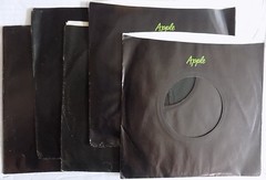 5 ORIGINAL APPLE 45s BLACK SLEEVES w/Free shipping US read! 100s sold few left