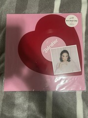 Laufey Valentine Heart-Shaped 7″ Vinyl Limited Edition IN HAND READY TO SHIP