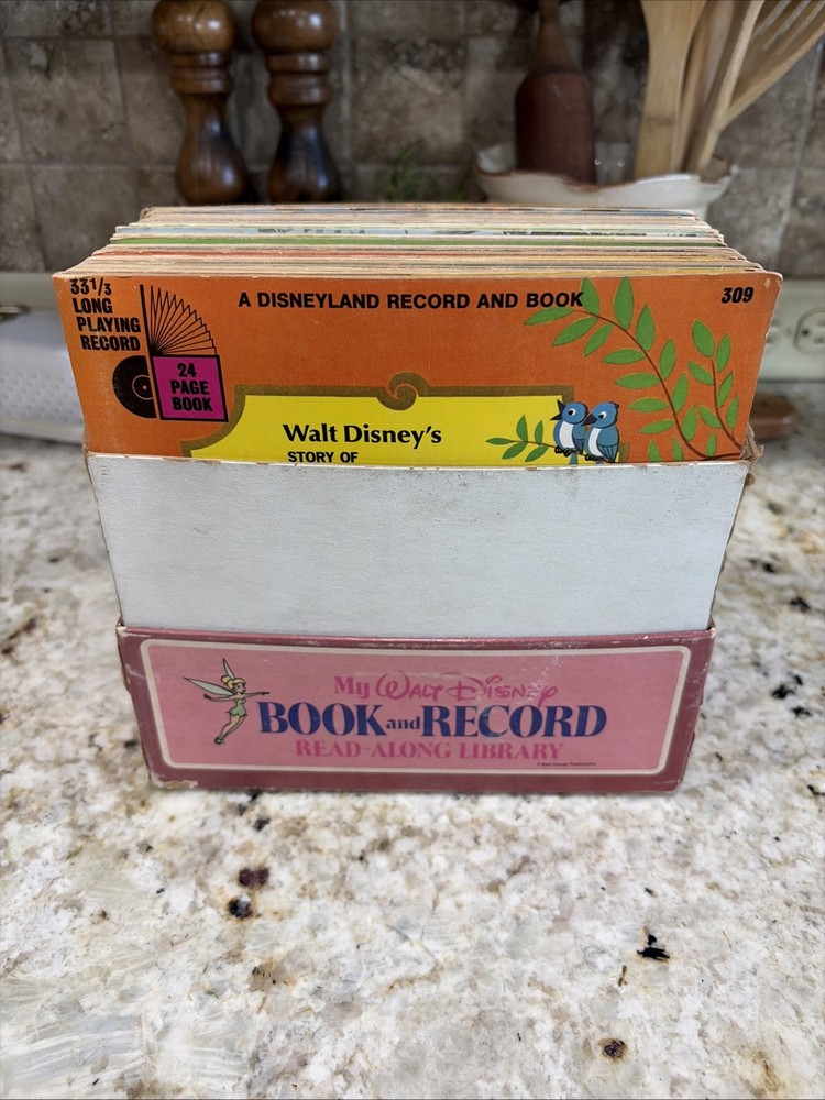 Lot of 22 Vintage SEE HEAR READ Walt Disney’s Books & Records 33 1/3 RPM And 45