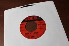 THE CRESTS STEP BY STEP / GEE BUT I’D GIVE THE WORLD 45 RPM RECORD