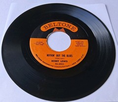Bobby Lewis – I’m Tossin’ And Turnin’ Again / Nothin’ But The Blues 45 – Beltone