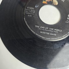 Skeeter Davis Somebody Loves You/End Of The World 45 RPM 7″ Rca Victor 47-8098