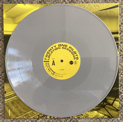 Twenty One Pilots – Location Sessions – 2021 RSD Press Gray Vinyl w/Slv VG+/M-
