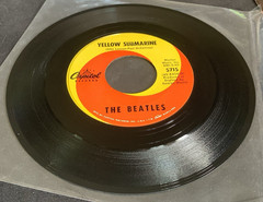 BEATLES – YELLOW SUBMARINE – ELEANOR RIGBY – Capitol 5715 45 RPM w/ PS NM! 1966