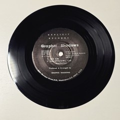 GRAPHIC SHADOWS/She Turns Her Eyes Away/Vinyl 1981 US 7″33-1/3 rpm EP single