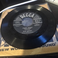 DECCA Bing Crosby Adeste Fiddles Come All Ye Faithful Side 1 Side 2 Silent Night