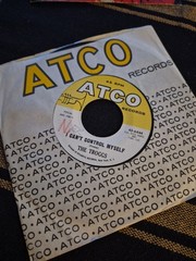 1960s 45 RPM Record Lot of 5 Electric Prunes Troggs Vogues Raiders