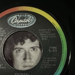 Queen I Want To Break Free/Machines 7″ 45 RPM Vinyl Single 1984 Capitol B-5350