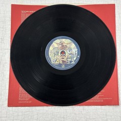 Vintage 1977 Queen Album NEWS OF THE WORLD Record Vinyl LP