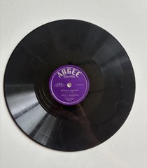 Argee 1066 Ivan Kozlovsky Russian 78 RPM Record Beleyet Parus Gorniye VG