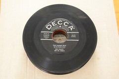 BILL HALEY “THE PAPER BOY / SEE YOU LATER ALLIGATOR” 45 RPM 7″ SINGLE G+ DECCA