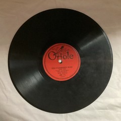 Oriole Records Lot of 4 10″ 78 RPM Shellac Singles w/ Paper Sleeve